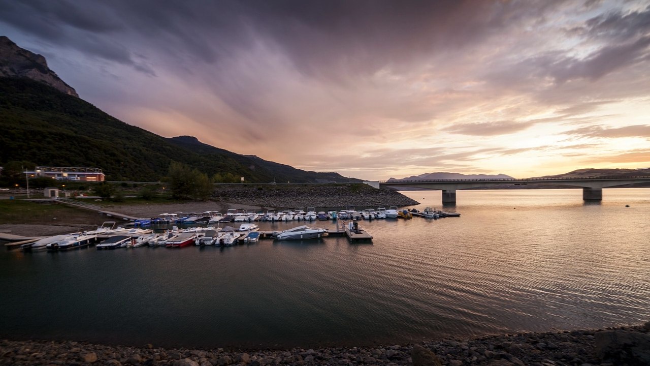 Timelapse day-to-night Lac de Serre-Ponçon (Savines-le-Lac, Hautes-Alpes)