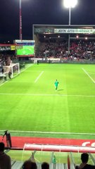 Les supporters de Brest envahissent le terrain à cause de Geoffrey Jourdren !