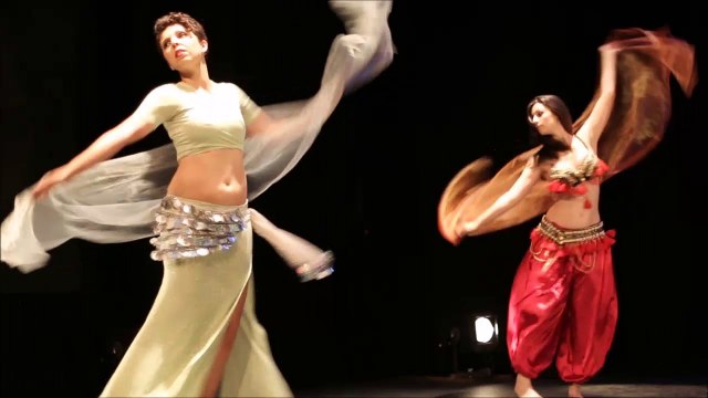 Danse orientale - Extraits du travail des élèves - gala 2017