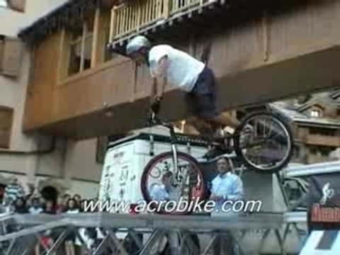VIDEO SHOW ACRO BIKE 2009 - 1 artiste extérieur