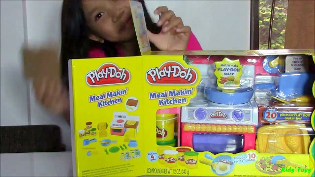 Play-Doh Meal Makin Kitchen Playset Make Play-Doh Foods Creations