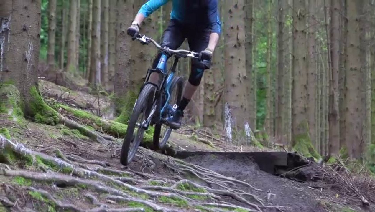 2018 Fox 36 vs. RockShox Lyrik - Battle of the Big-Hitting Forks Bike Radar