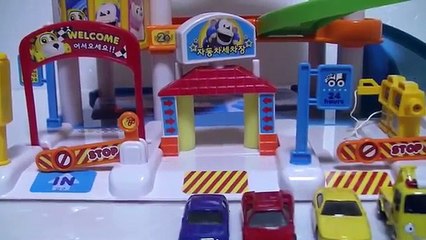 Autobuses coches colores Inglés Aprender poco números estacionamiento sorpresa el juguete vroomiz tayo