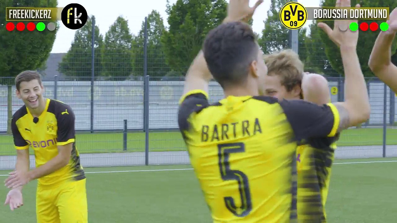 freekickerz vs BVB Pros - ULTIMATE FOOTBALL CHALLENGES in new BVB CL Shirt