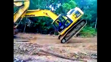 掘削機事故動画、クレイジーショベルスキルと素晴らしい事故のコンパイル