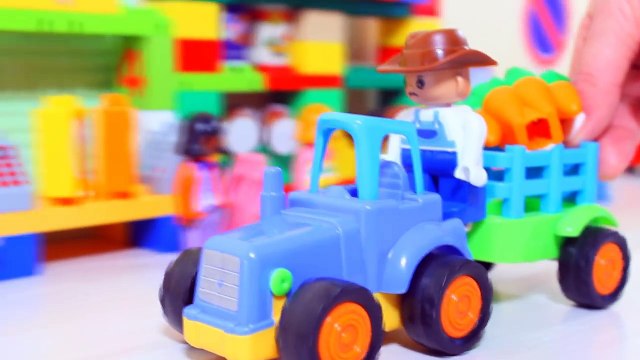 Caricaturas sobre condujo el evacuador de coches descapotables de dibujos animados para el desarrollo de shtrafploschadku