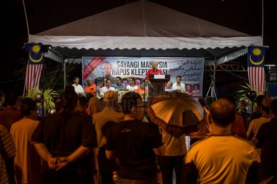 What right does Hadi have to brand me a disbeliever, asks Dr Mahathir