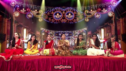 देसी गीत / अरे ये री टीकमगढ़ से रास जता रयो / उर्मिला पाण्डेय