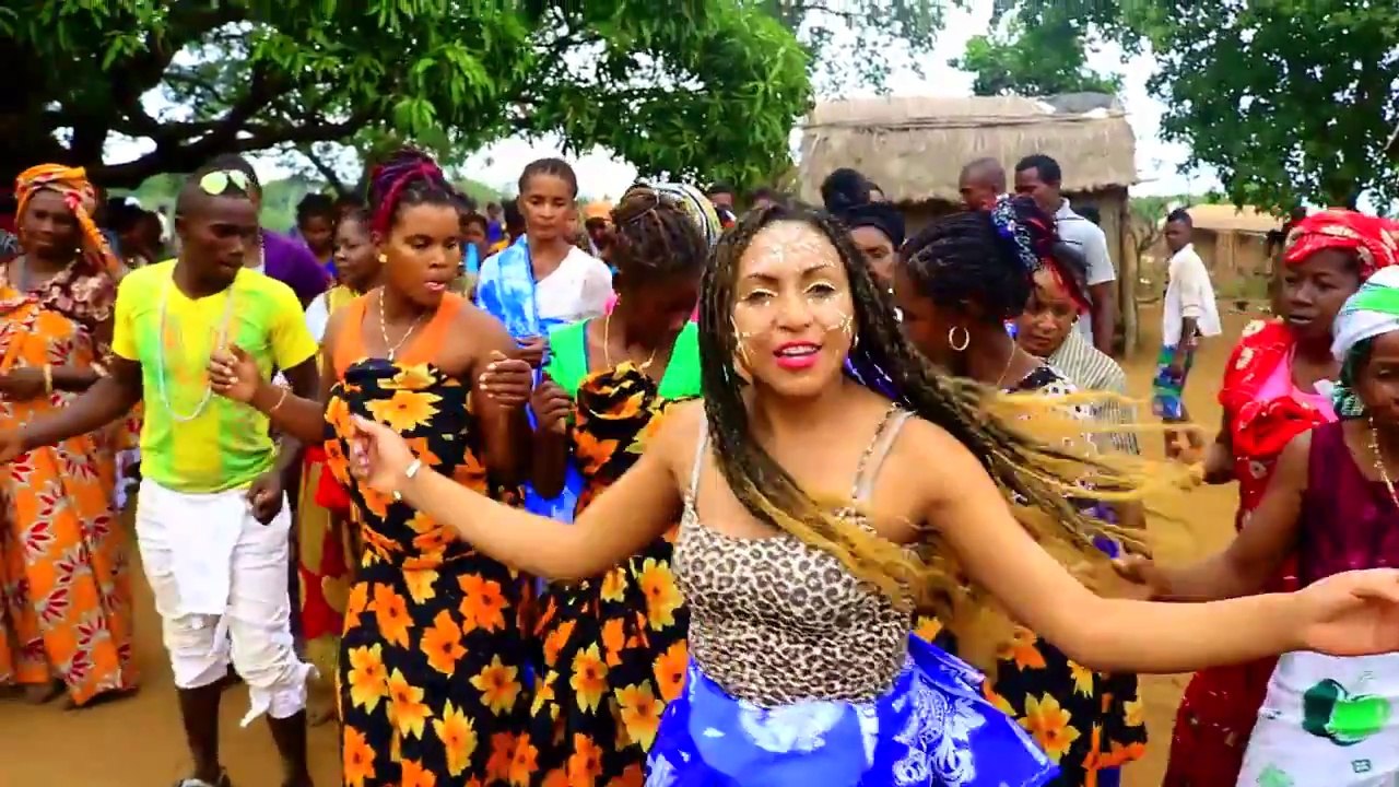 WARDA METIS     -      Ankarabe      (Gasy HD 2017)