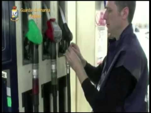 TG 13.08.13 Truffe alle pompe di benzina