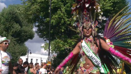 Download Video: Notting Hill carnival: Two million to attend