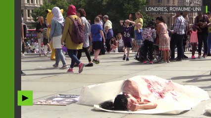 Des végétariens proposent aux passants de consommer de la «viande humaine» sur Trafalgar square