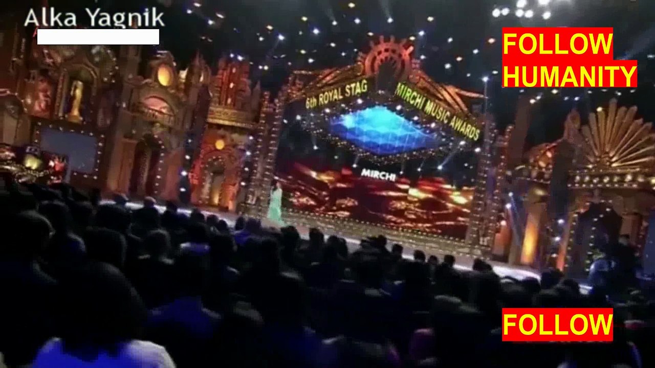 ALKA YAGNIK PERFORMING LIVE SONGS MEDLEY