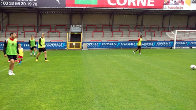 Fan day du Royal Excel Mouscron - ligne