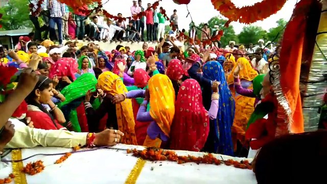 Rajasthani Marwari dance// Latest Meena ladies dance in diggi mela