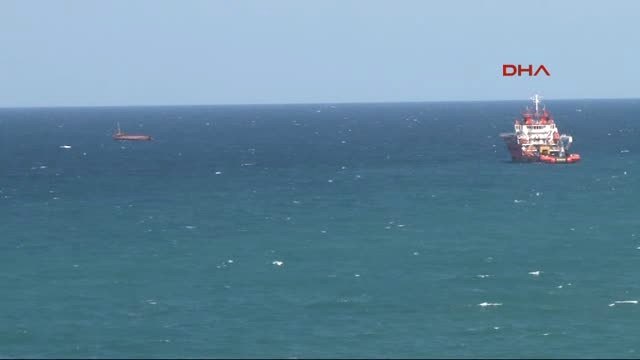 Yük Gemisi Karadeniz'de İkiye Bölündü