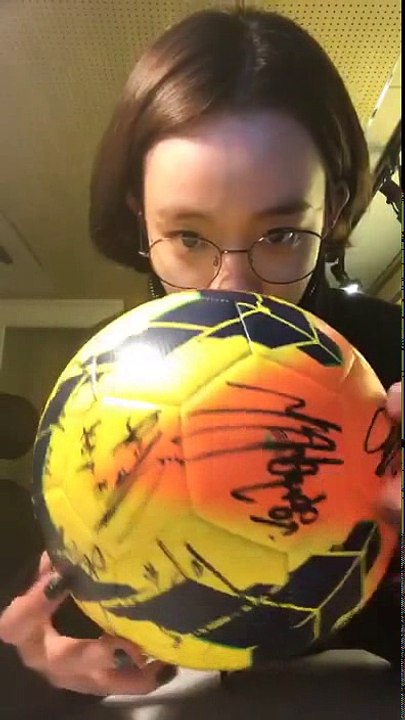 17.08.22 Younha Instargram LIVE