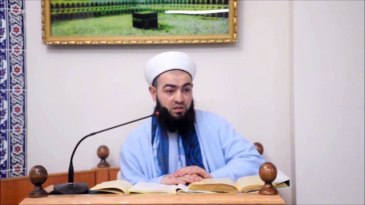 Profesör Olsan Ama Kur'an Bilmesen Cahilsin!