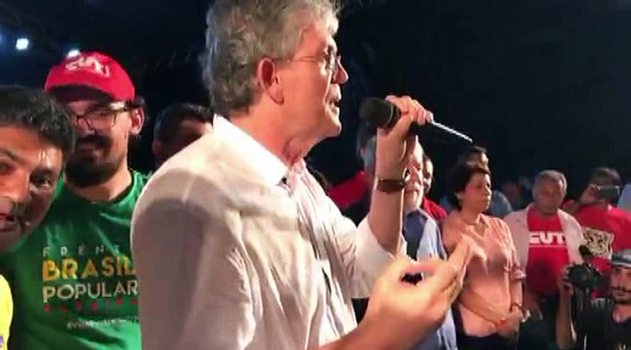 Ao lado de Lula: governador Ricardo Coutinho quer reação da esquerda