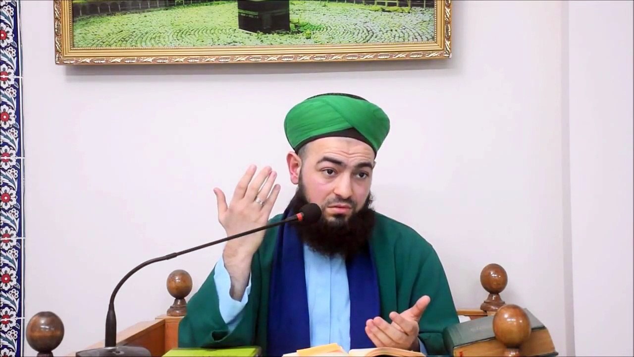 TV'de Karıya Bakıyor Hanımı Mutfaktan Baksa Kanalı Değiştiriyor:)