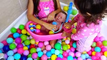 Hora del baño colores bola pozo silicona falso bebé recreo Aprender colores para Niños