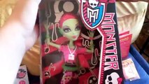 Re y Mi regalos de cumpleaños Monster High es no sólo