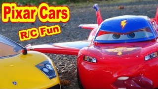 Pixar Cars Lightning HAWK McQueen with RC Lamborghini Gallardo On The Track
