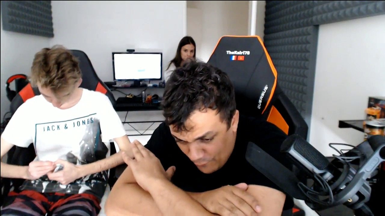 J’APPELLE LA POLICE PENDANT LE LIVE KENNY EN PANIQUE