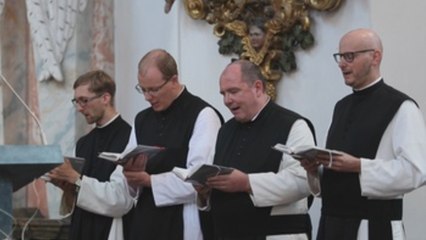 Monjes cistercienses de Austria se trasladan al monasterio de Neuzelle en Alemania