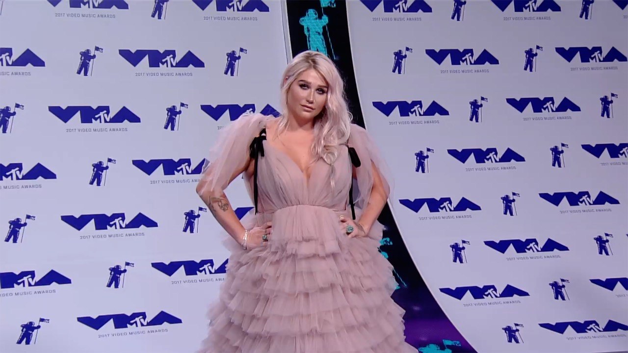 Kesha 2017 Video Music Awards Red Carpet