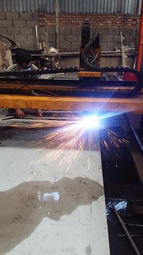cat-CNC-plasma-inox-ha-khanh
