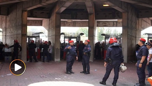 Suasana tegang di stadium Shah Alam, FRU dikerah