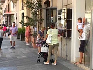 TG 05.09.13 Bari, negozi chiusi dopo le ferie