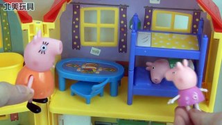 粉紅豬小妹玩太空沙，竟發現冰雪奇緣沙子城堡，還做了冰淇淋的玩具故事！北美玩具