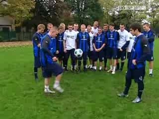 SoccerAm_27_10_07_Skill_School_Stockport