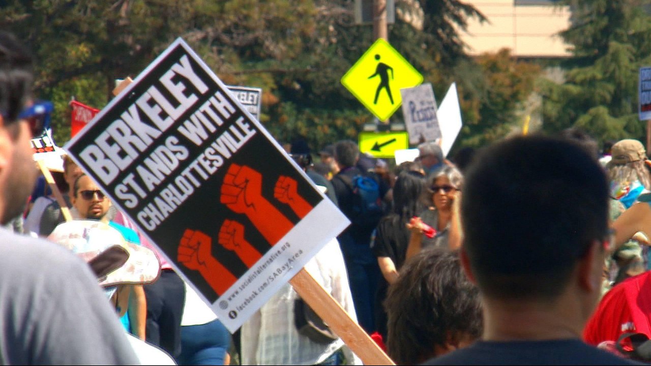 Violence breaks out at opposing rallies in Berkeley campus
