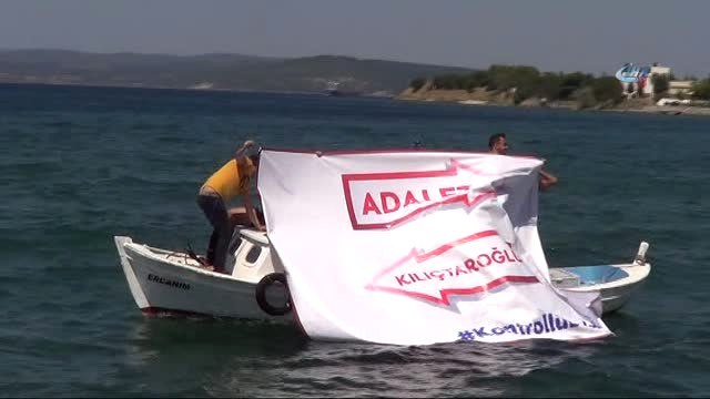 AK Parti'den Alkol Rezaletine Pankartlı Tepki