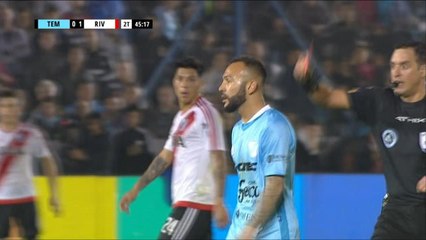 Lugo sees Red after colliding with referee