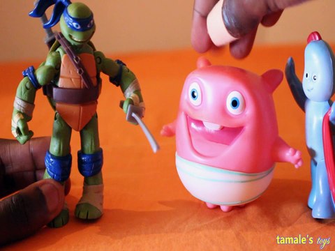 LEONARDO TEACHES BABY BOOV & UPSY DAISY SWORD FIGHTING HOME DREAMWORKS TEENAGE MUTANT NINJA TURTLES , NICKELODEON , IN T