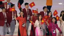 Đoàn thể thao Việt Nam diễu hành tại lễ khai mạc SEA Games 29 (Kuala Lumpur 2017)