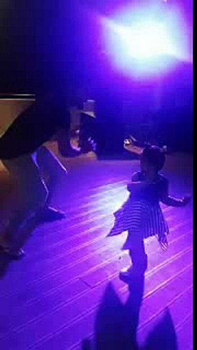 Virat kohli dancing with md Shami's daughter after 3-0 win IND v SL