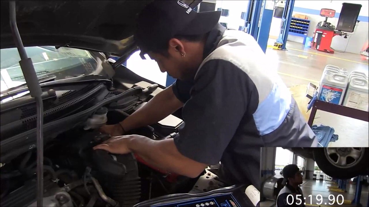 Ford Oil Change Clarksville TN | Express Oil Change Clarksville TN