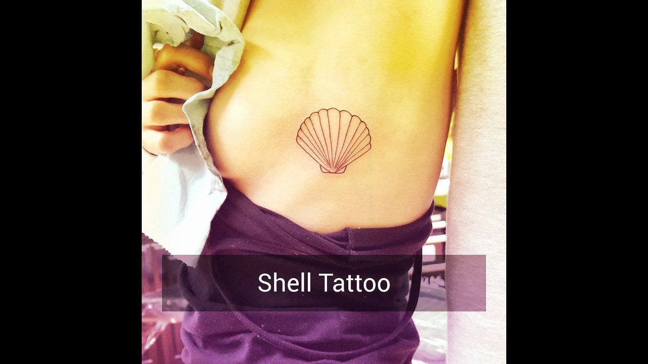 These 12 Tiny Under Boobs Tattoo Can Make You Famous