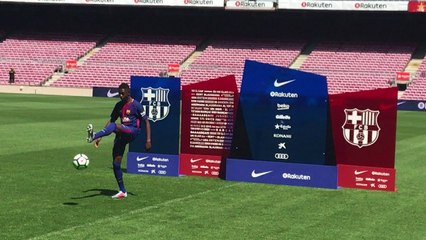 Ousmane Dembele Fail Juggling Ball in Barcelona presentation!