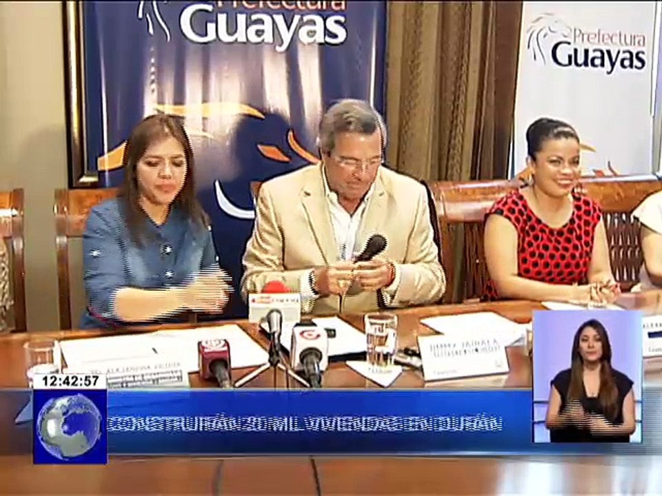 Firman convenio para construir 20 mil viviendas en Durán