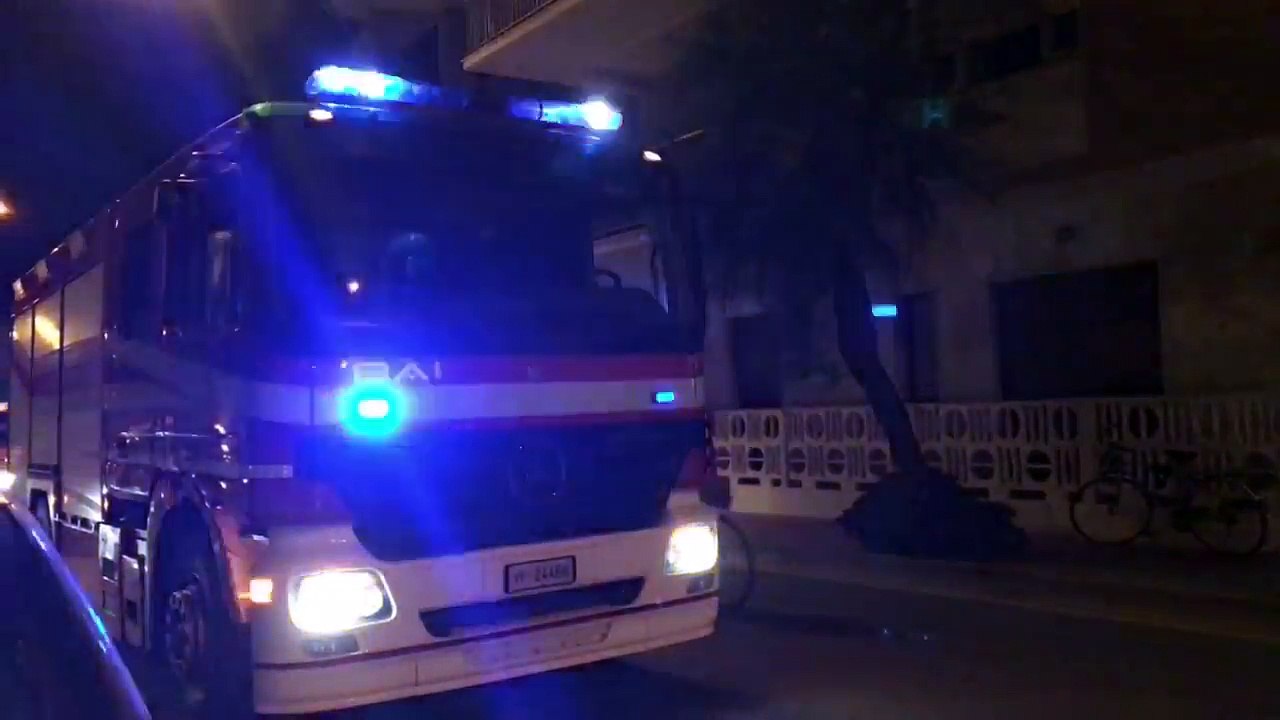 APS MERCEDES DEI Vigili del Fuoco di Roseto Degli Abruzzi by Vizzo