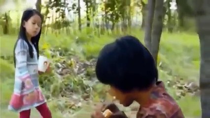 اقوى مقطع مؤثر عن الام التي لا تعوض بثمن 2016 (2)