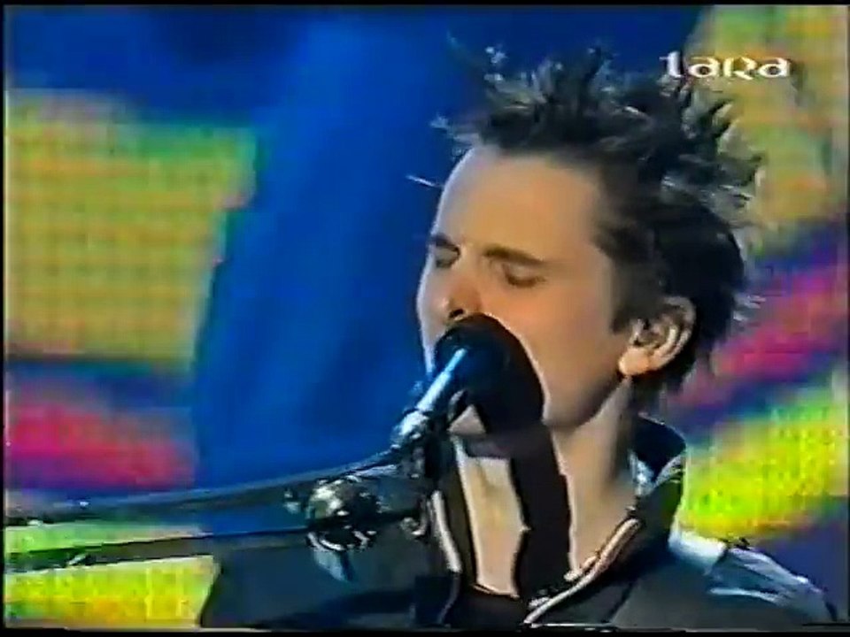 Muse - Plug In Baby, Meteor Music Awards, 03/03/2002