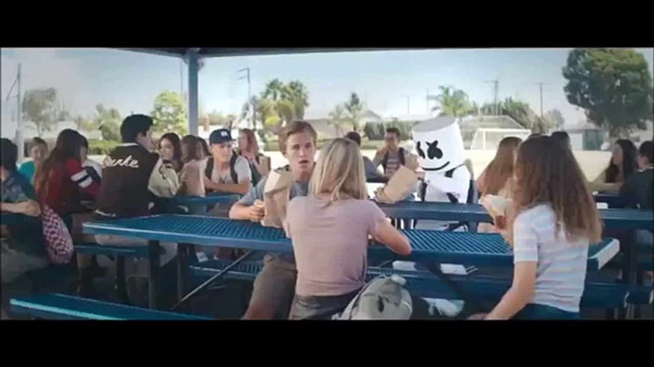 Marshmello I Alone_clip8