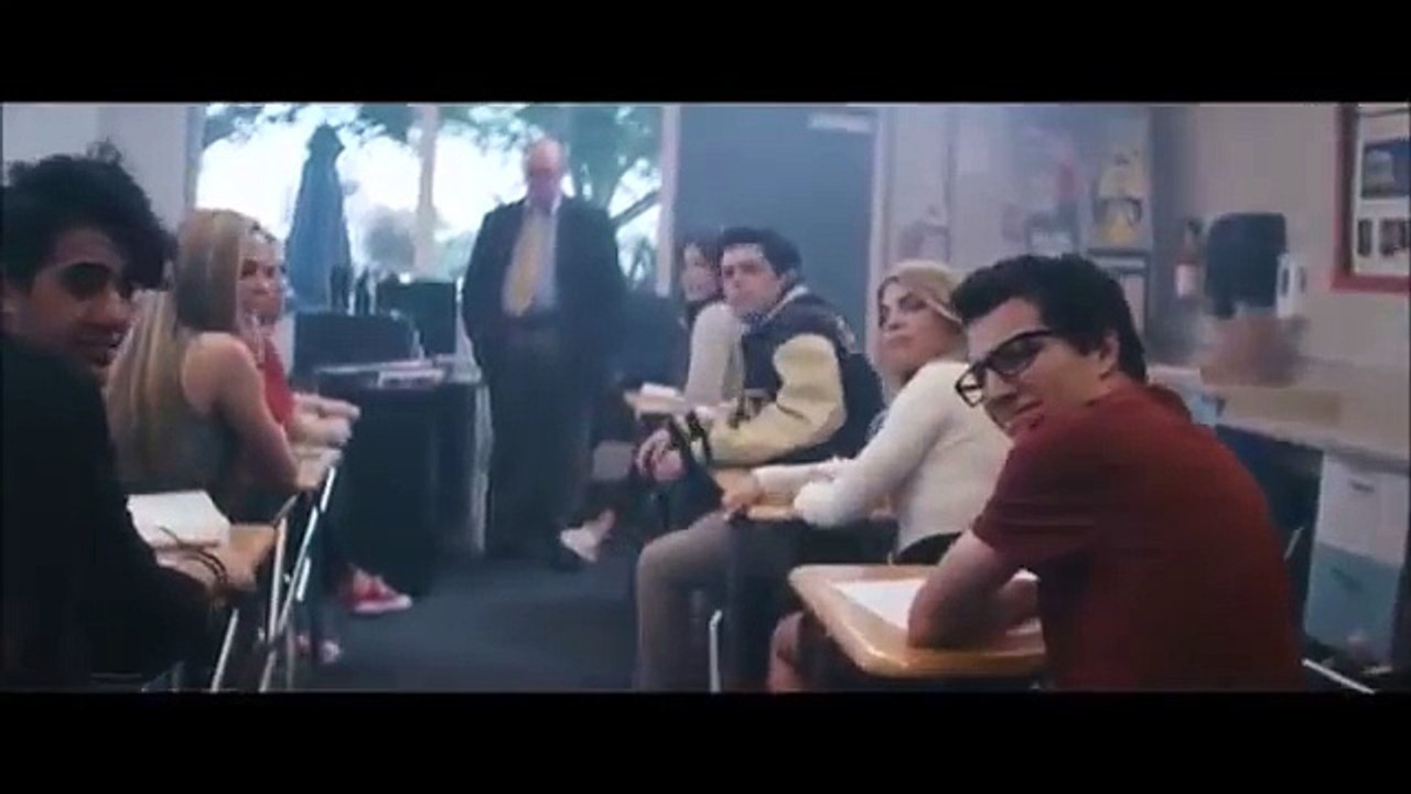 Marshmello I Alone_clip14